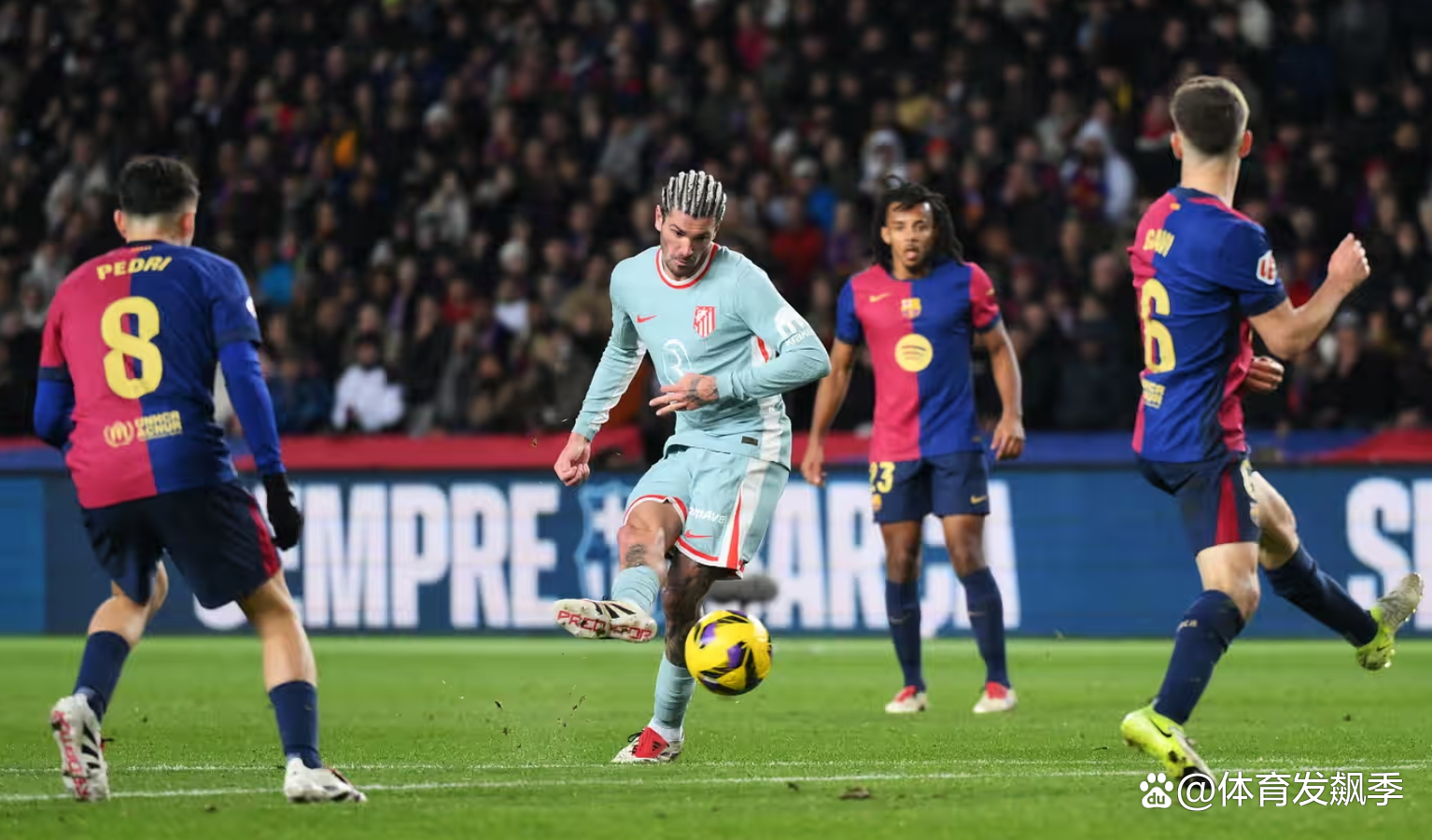 今夜国王杯传出新动向；皇家马德里临场应变；管理层表态：震撼外界；赛季目标并未改变的简单介绍