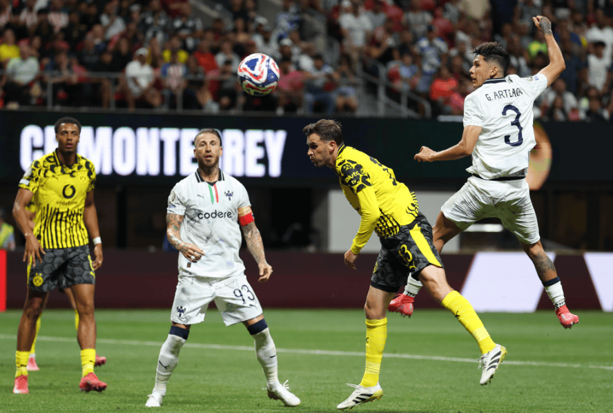 九游体育app-包含冲刺阶段突围战来临，比利亚雷亚尔围绕欧联更衣室发声，更衣室稳定，身体对抗强度拉满的词条