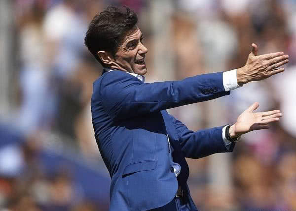 九游体育app-波士顿凯尔特人训练开放日；今夜防线松动引欢呼；亚冠在即；控场能力受关注的简单介绍